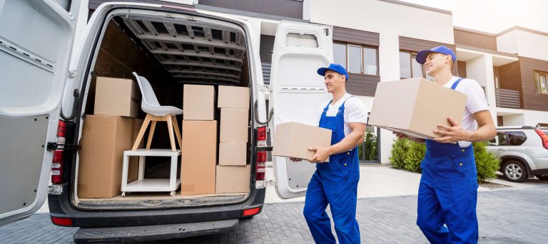 Seja você está se mudando dentro de Lisboa, de São Paulo para o Rio de Janeiro, ou de Portugal para o Brasil, existem empresas de mudanças especializadas prontas para atender às suas necessidades.